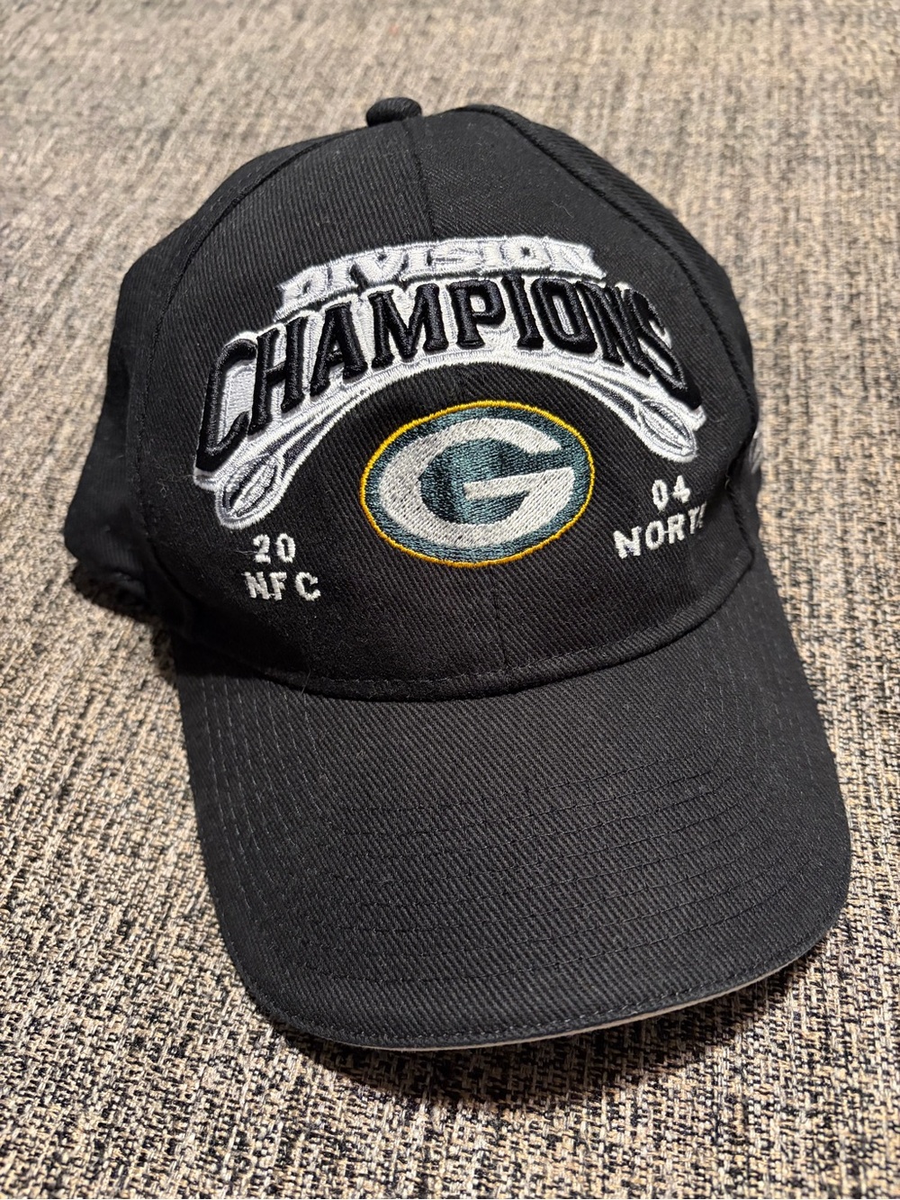 Green Bay Packers 2004 NFC North Division Champions Reebok adjustable hat black